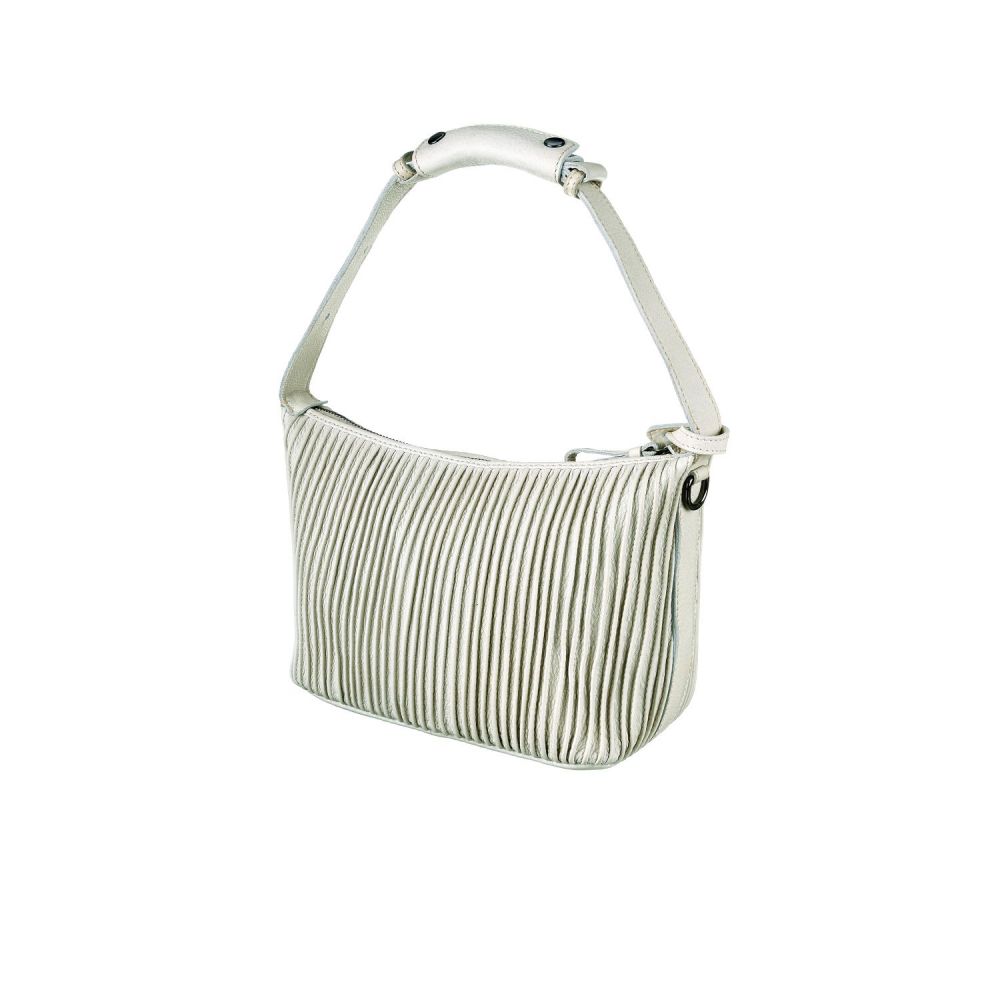 Bull Hunt Larissa-Stone #2