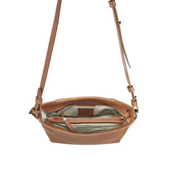 Bull Hunt Cassie-Tan #3